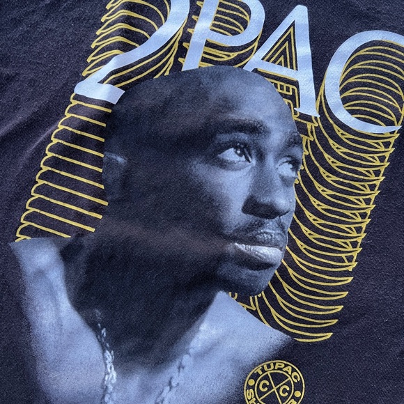 2Pac Vintage Cross Colours Tupac Rap Tee - Picture 2 of 4
